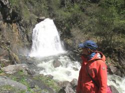 Экскурсии на Телецком озере : Около водопада Корбу