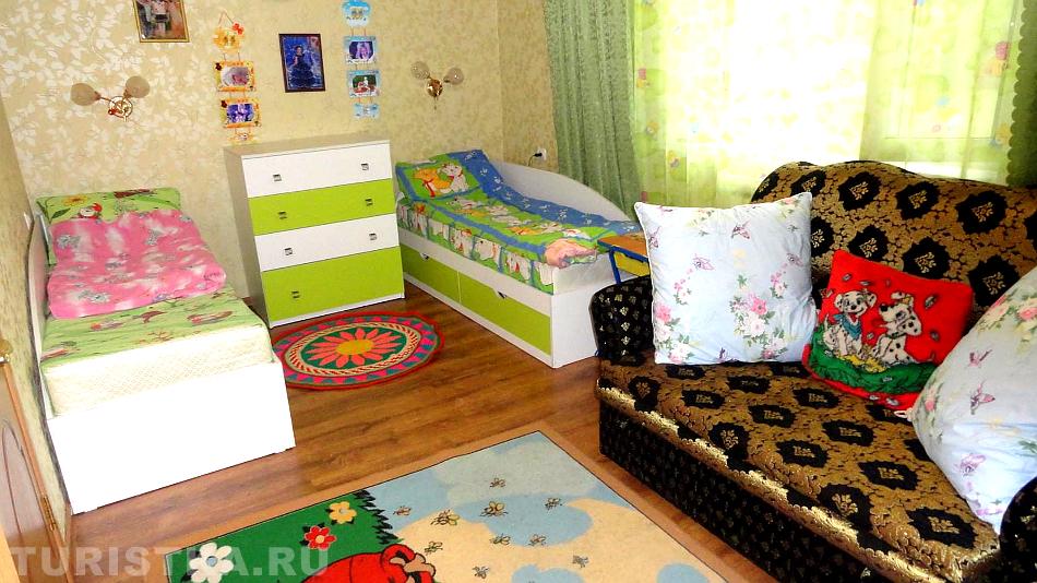 Комната с детскими кроватями