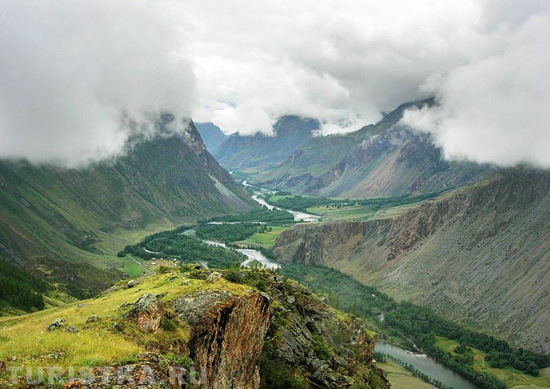 Перевал Кату-Ярык вид на долину Чулышмана
