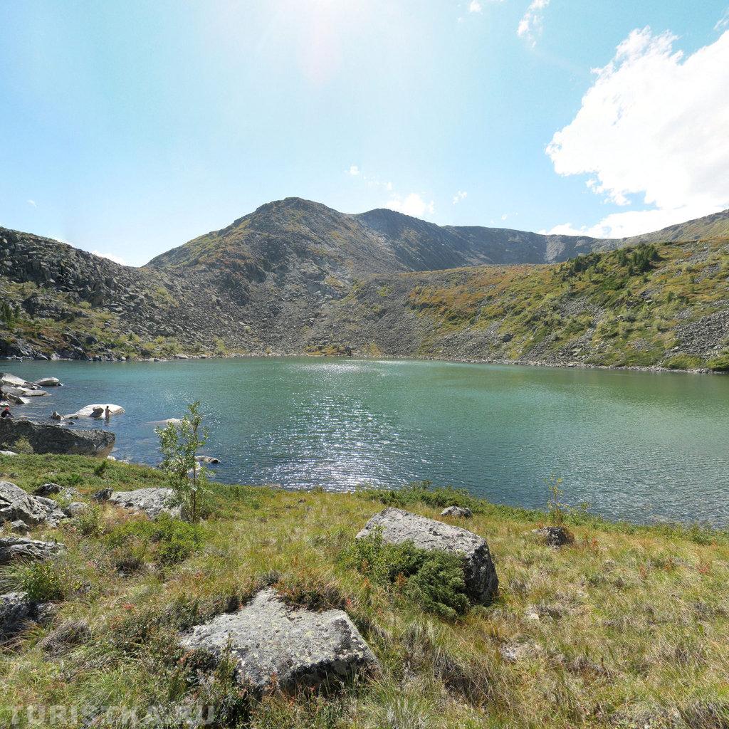 Озеро в районе горы Колбан