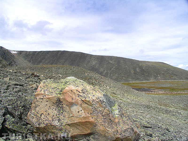 Хребет горы Сарлык с юго-востока