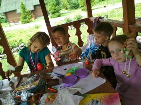 Горный Алтай : Постконгресс в рамках IX Всемирного Конгресса по психотерапии : Занятия с детьми