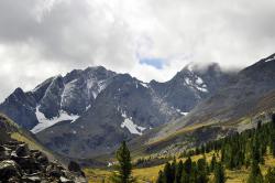 Горный Алтай : «Страна озёр». Дневник начинающего туриста : Каменные лики гор
