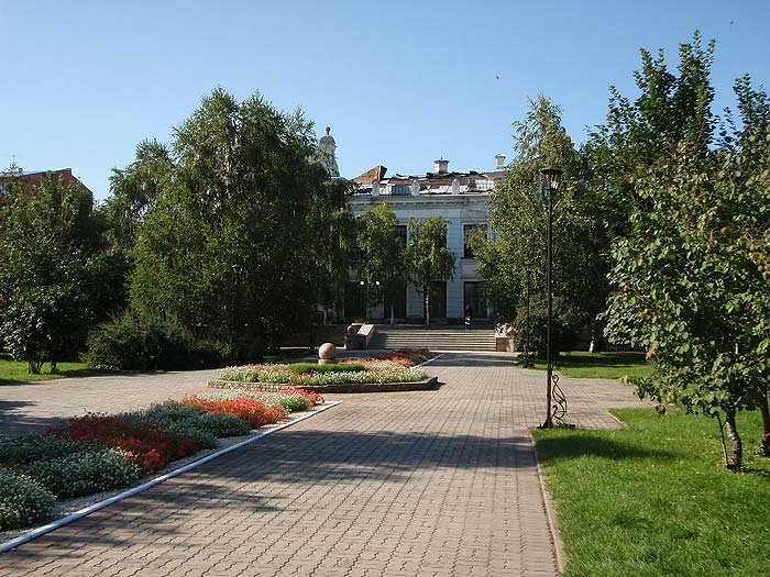 Парк между ул. Советская и ул. Толстого