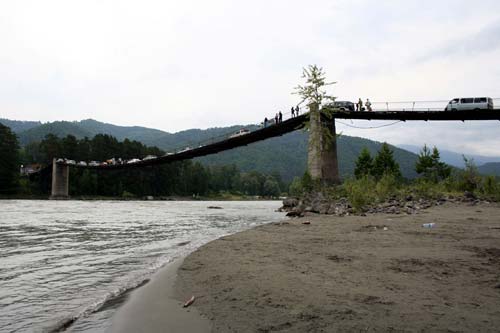 Айский подвесной мост