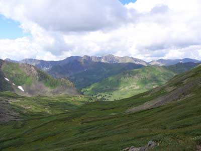 Вид на долину Уймени с перевала