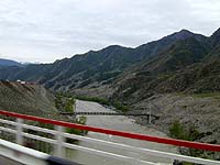 Автопробег по Горному Алтаю (май 2006) : Старый мост в селе Иня