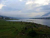 Горный Алтай : Поход от Чемала до Телецкого (лето 2007) : Телецкое озеро. Намечается дождь.