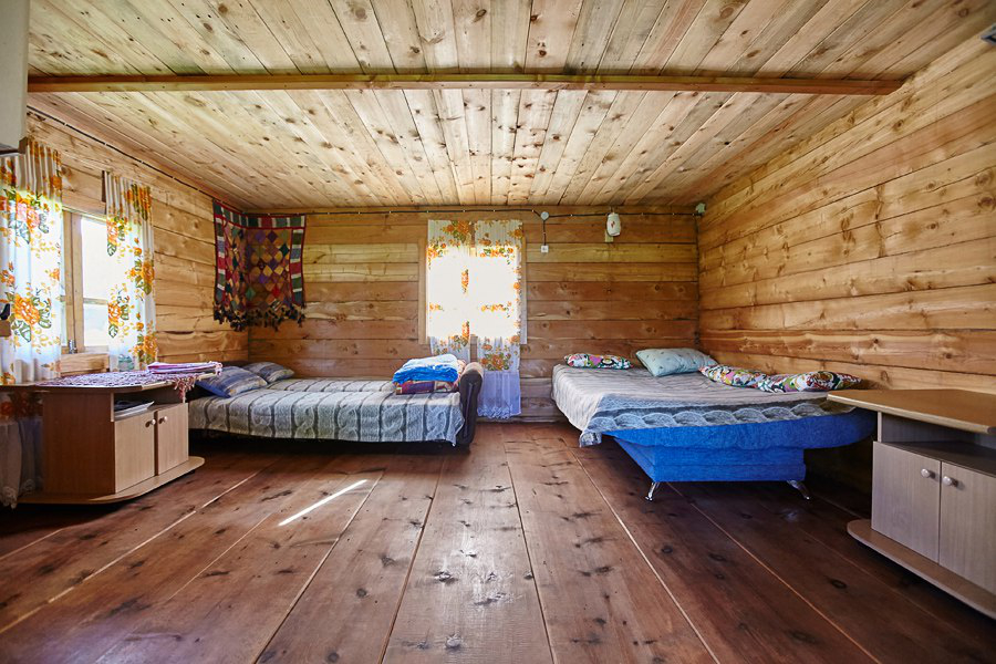 Домик 1. На 4-х чел. (+2 доп.места). Алтын-Тура