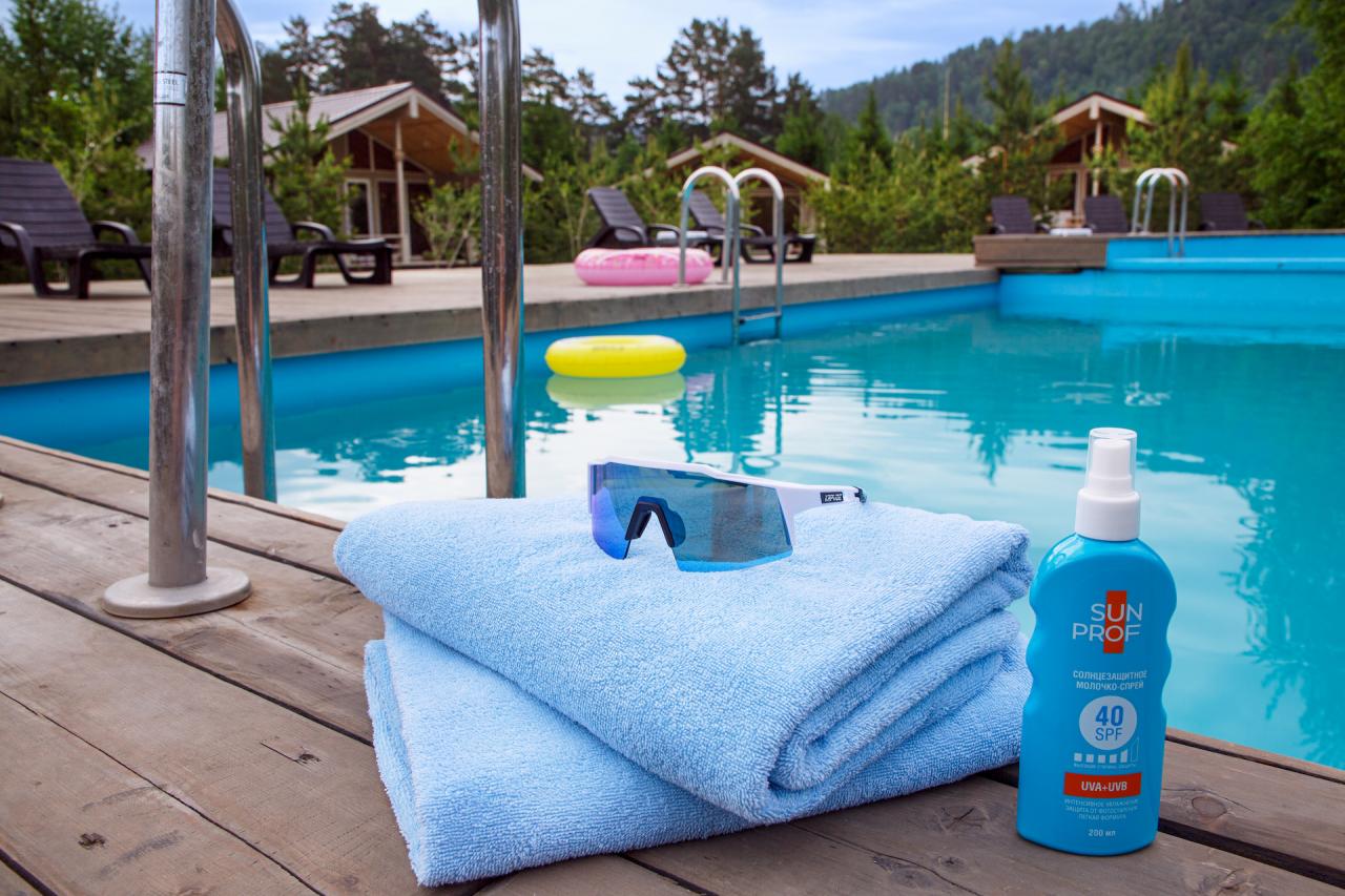 Бассейн с видом на горы