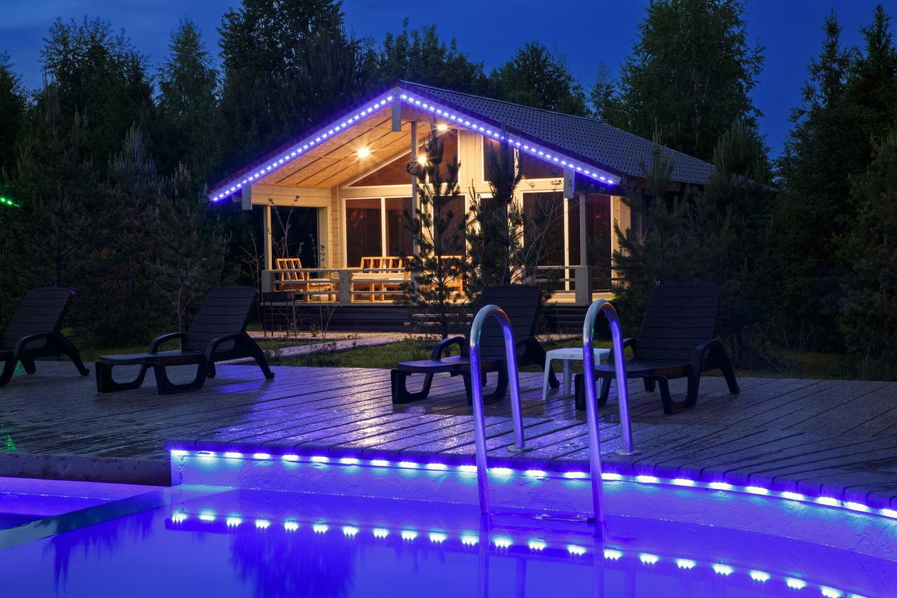 Сканди Шале вечером