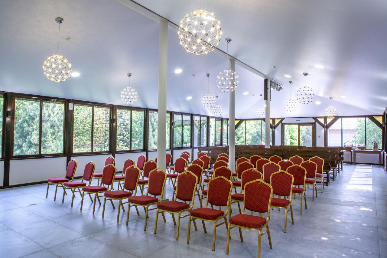 Конференц-зал