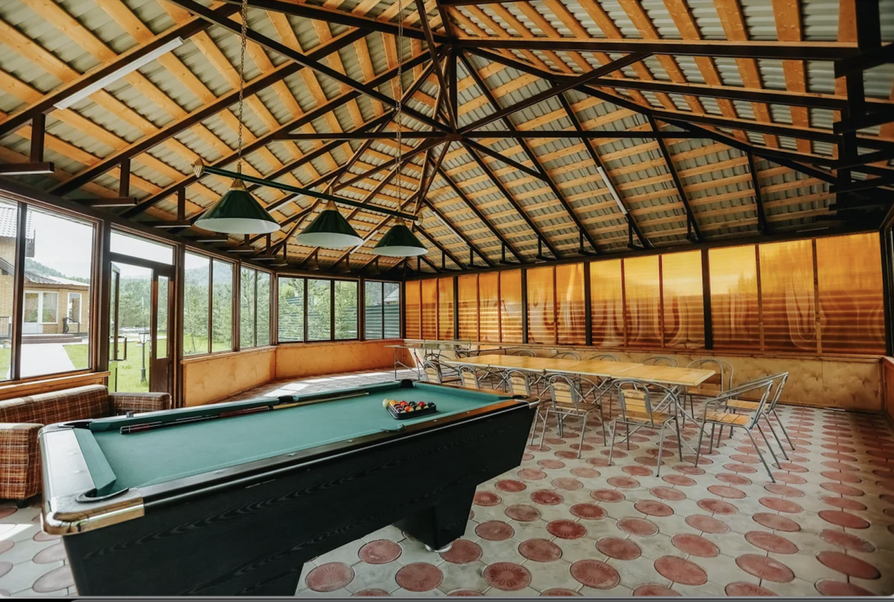 Гранд Шале, бильярд