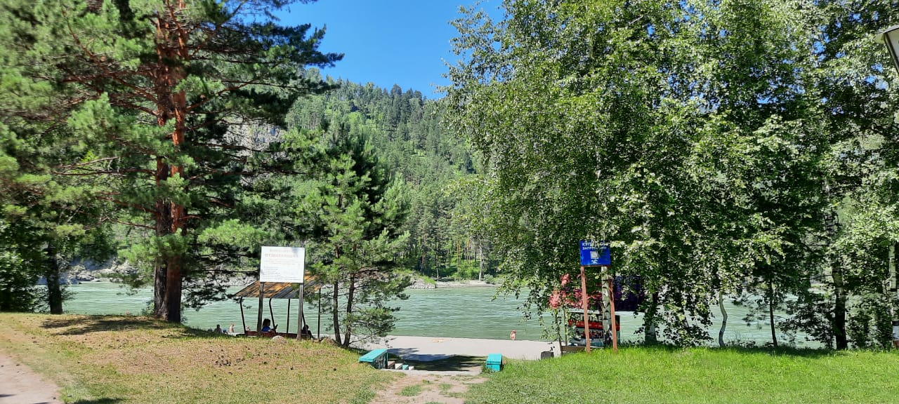 Выход на пляж к реке Катунь