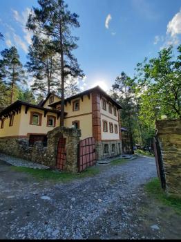 Главный вход