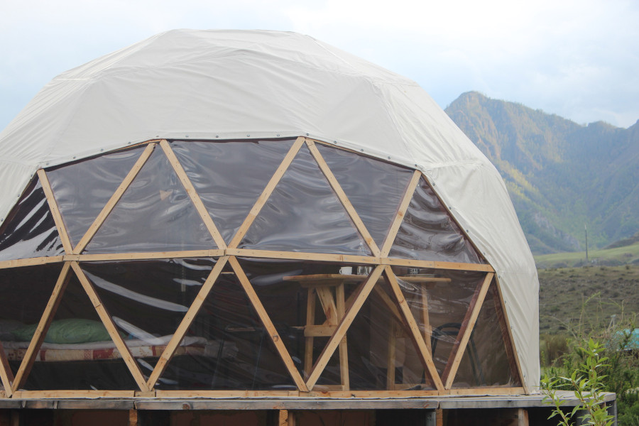 Купольный домик на Алтае