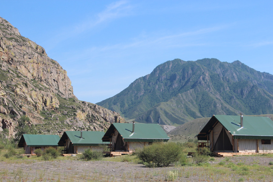 Глэмпинг в Малом Яломане