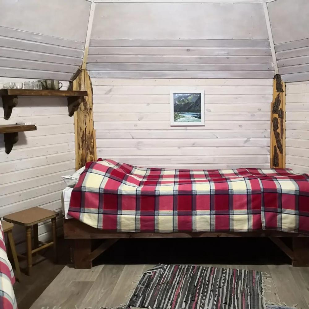 Четырехместный аил