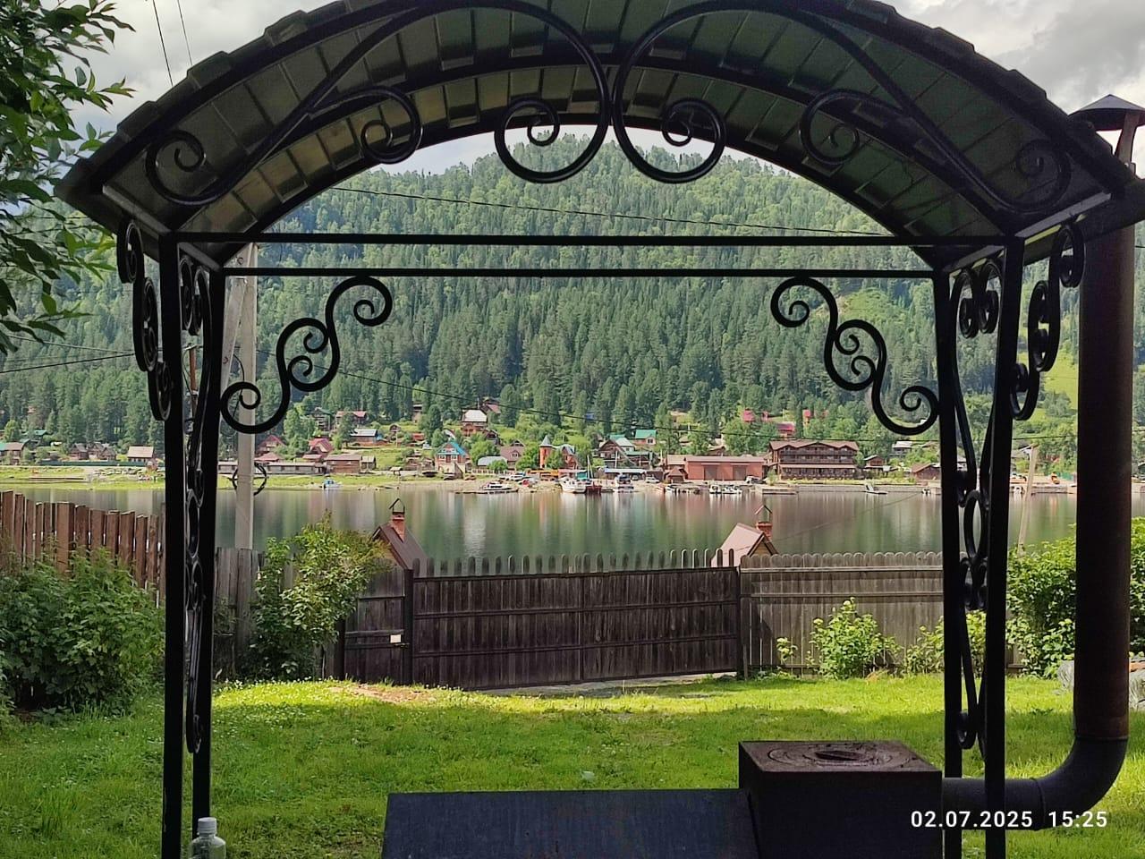 Отдых на Телецком озере Усадьба "Алтай Вальяж" 