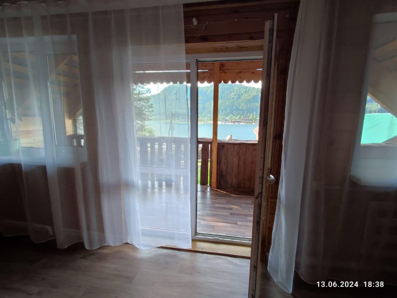 Кедровый дом 2 этаж балкон