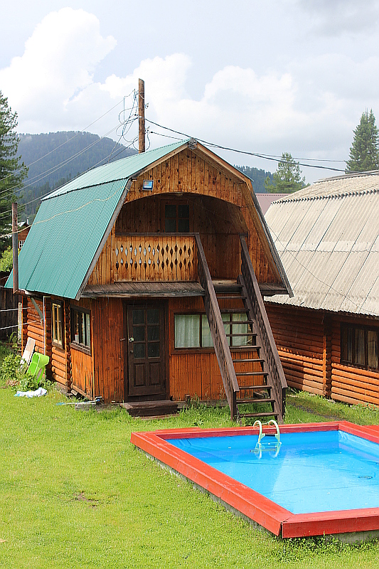 Баня, отдельная комната над баней