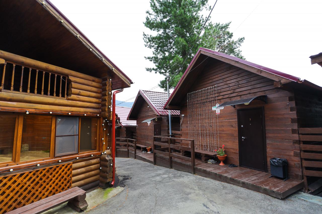 База отдыха "Горное озеро" на Алтае