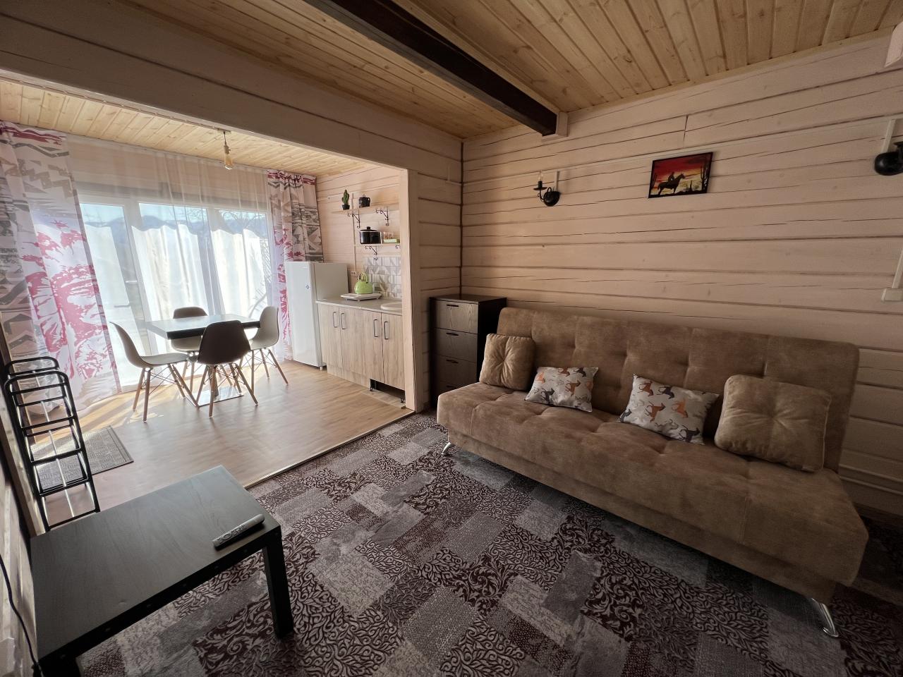 4-хместный домик с кухней-гостиной и спальней