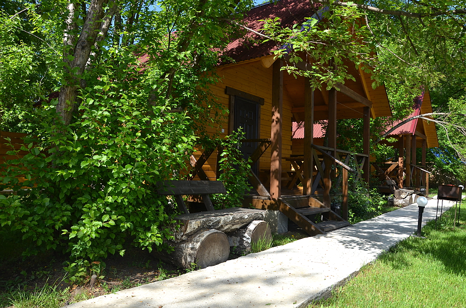 Домики на территории