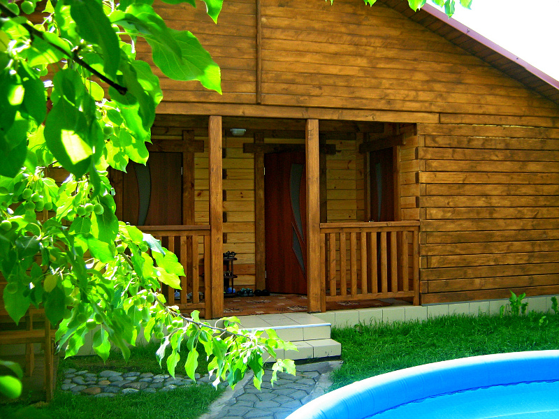 Домик в саду