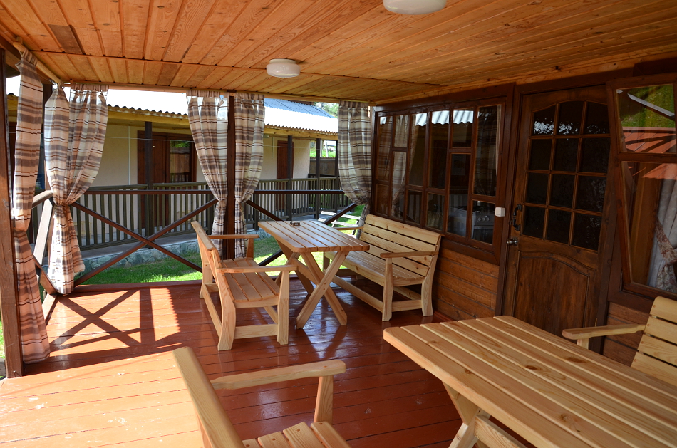 Веранда у комплекса