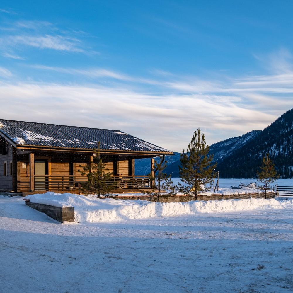 Комплекс Шале Телецкое. Шале "Семейное у озера"