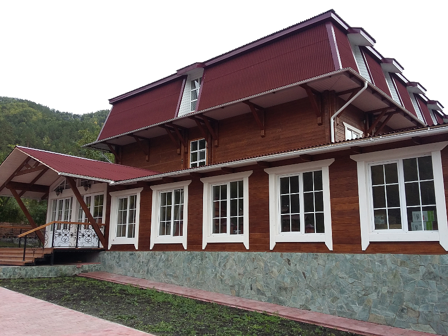 Усадьба Горный источник