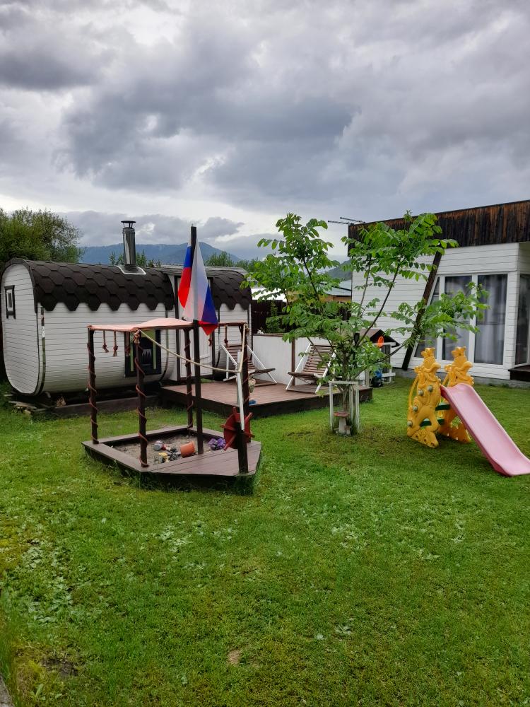 Детская площадка на базе отдыха "Алые паруса"