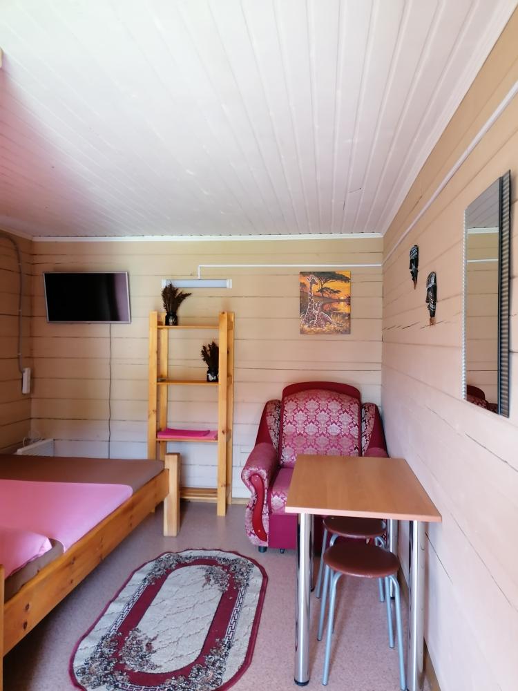 2х местный благоустроенный номер в летнем доме [максимум 3 человека] 