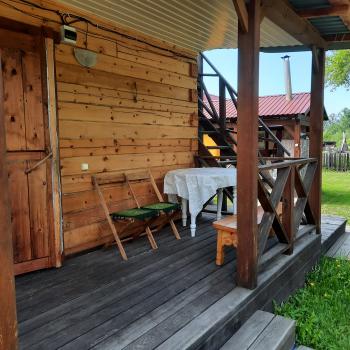 Комната с печкой на первом этаже