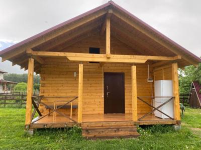 Дом  на 2-5 человек с кухней и телевизором