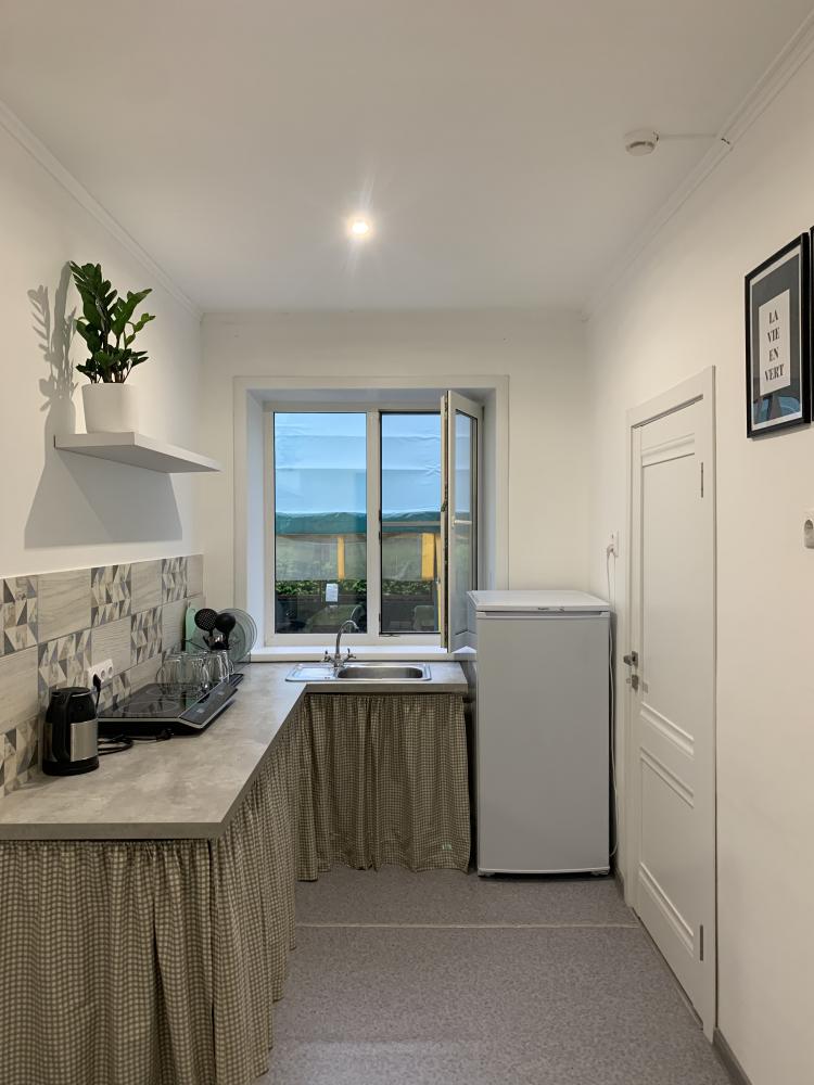 Зимний дом с камином, кухня