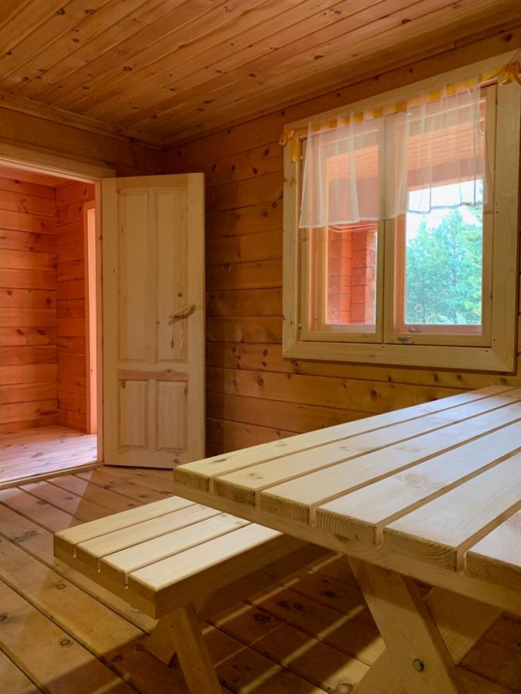 Комната отдыха в бане из кедра 