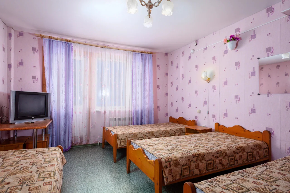 Номер с удобствами на этаже