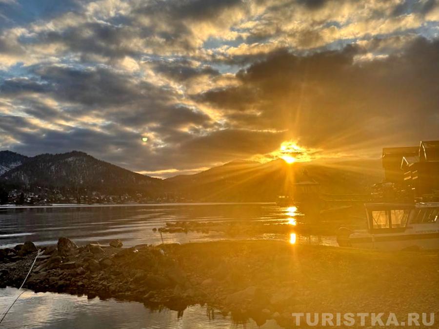 Телецкое озеро около гостевого дома Жемчужина