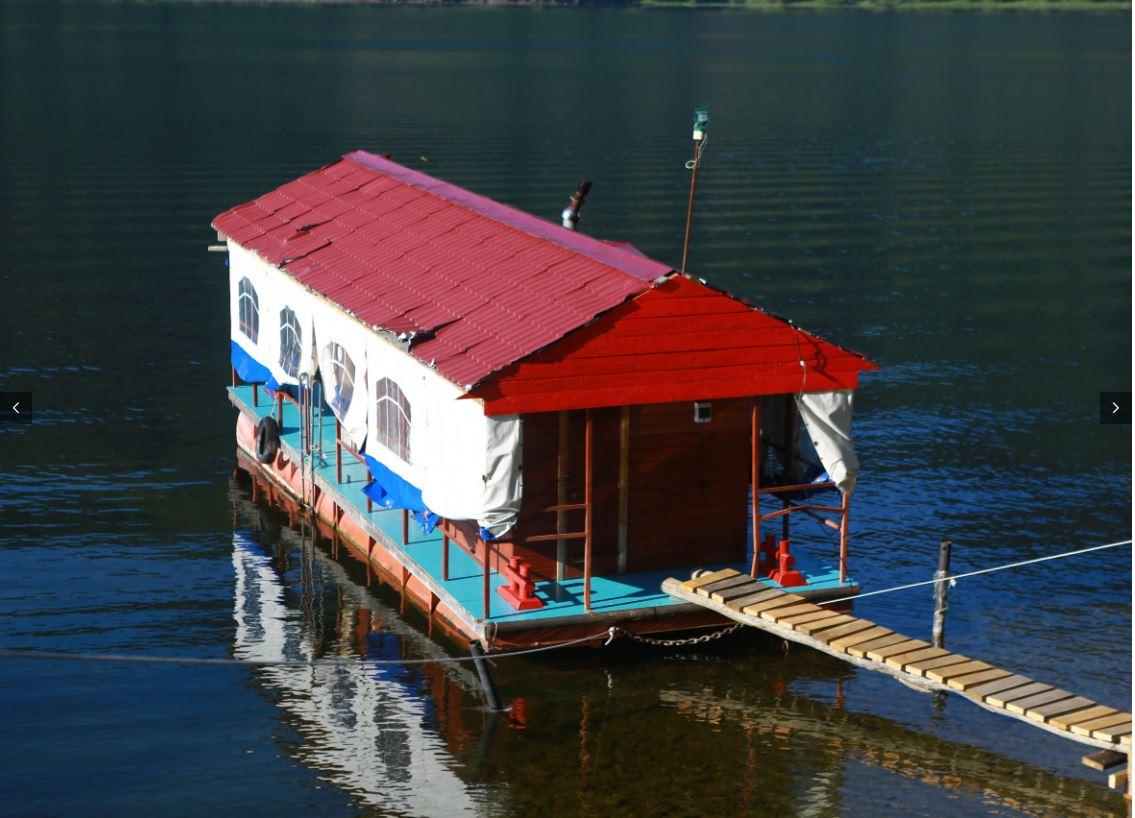 Ретрит на Алтае плавучая баня