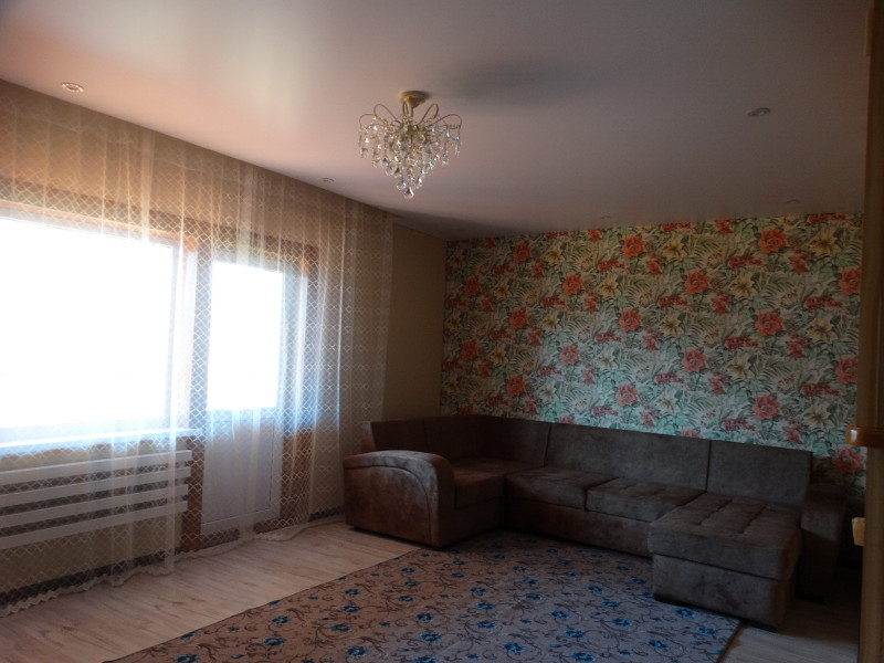 Студия с кухней  коттеджа 120 м2