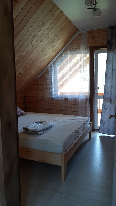 Коттедж с террасой и балконом