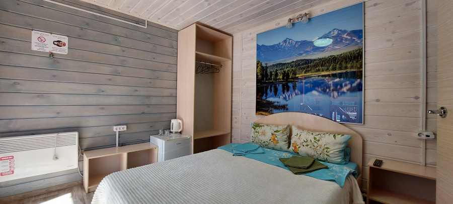 Двухместный номер с видом на Катунь