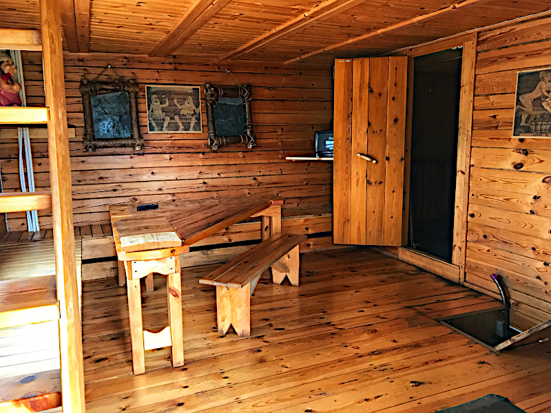 Баня с бассейном