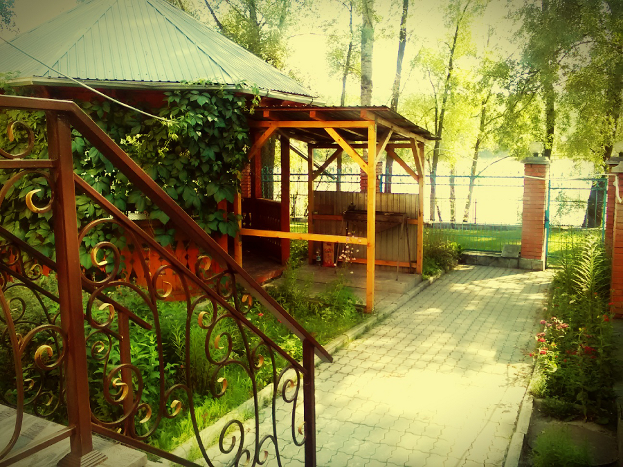 Беседка на Территории
