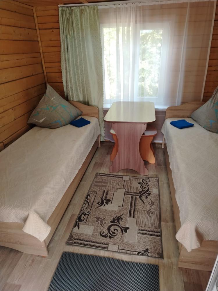 Домики №2, №3 двухместные без удобств