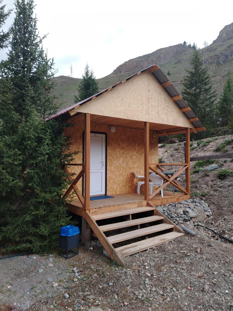 Дом №9 благоустроенный 2 односпальные кровати