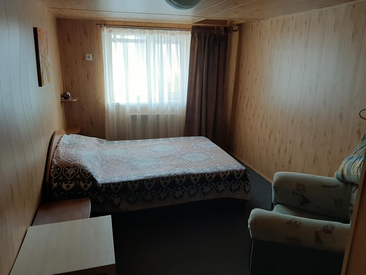 Семейный 4х местный номер на 2м этаже из 2х комнат.