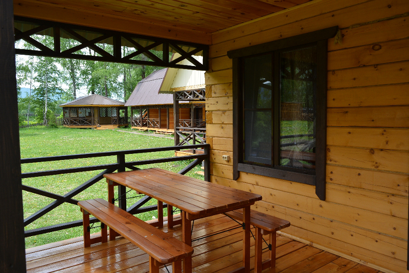 Трехместный домик